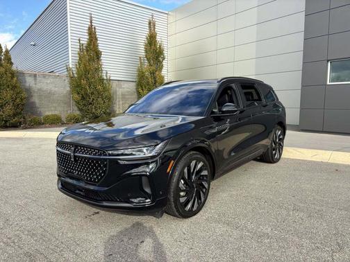 2024 Lincoln Nautilus Reserve