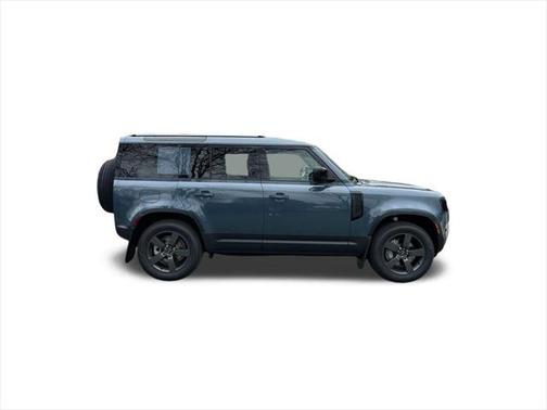 2025 Land Rover Defender 110 P300