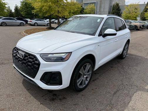 2025 Audi Q5 45 S line Premium