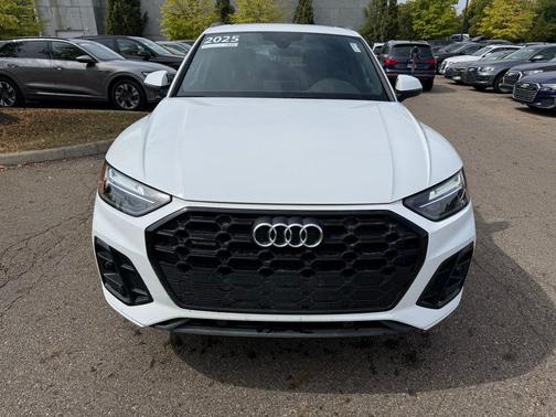 2025 Audi Q5 45 S line Premium