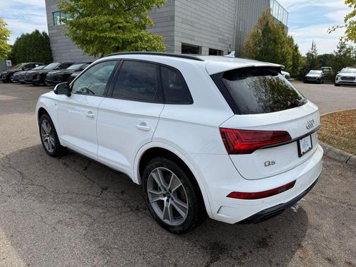 2025 Audi Q5 45 S line Premium