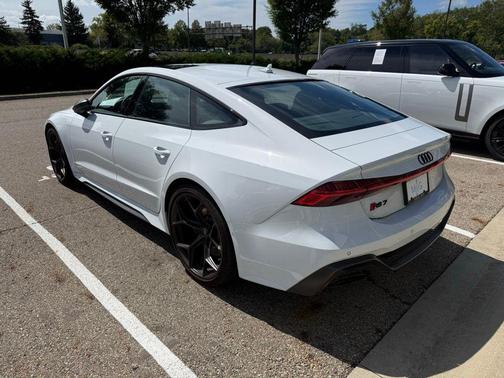 2025 Audi RS 7 4.0T Performance