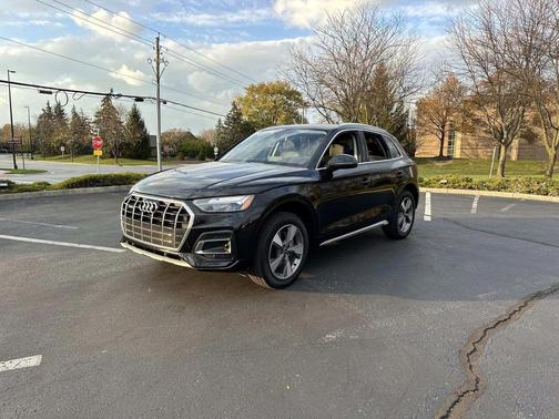 2023 Audi Q5 40 Premium