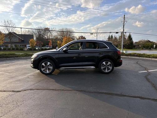 2023 Audi Q5 40 Premium