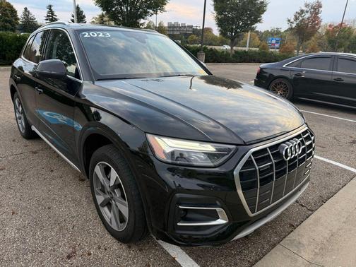 2023 Audi Q5 40 Premium