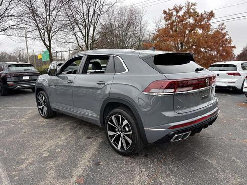 2026 Volkswagen Atlas Cross Sport 2.0T SEL Premium