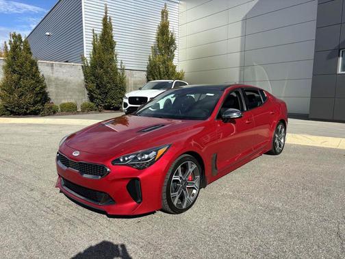 2019 Kia Stinger GT1
