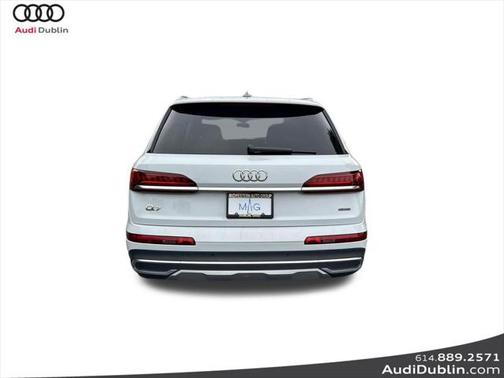 2022 Audi Q7 45 Premium Plus