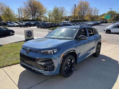 2026 Volkswagen Tiguan 2.0T SE R-Line Black 4MOTION