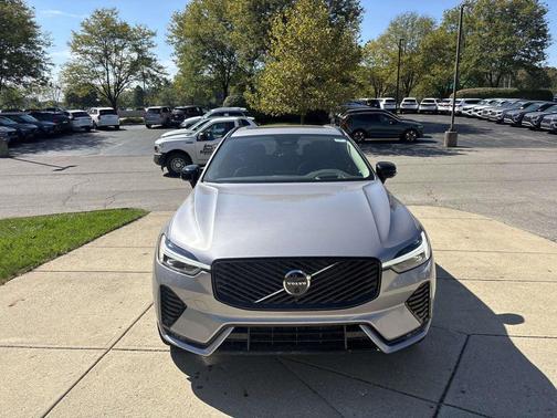 2026 Volvo XC60 B5 Ultra