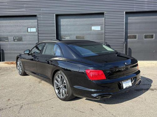 2026 Bentley Flying Spur Base