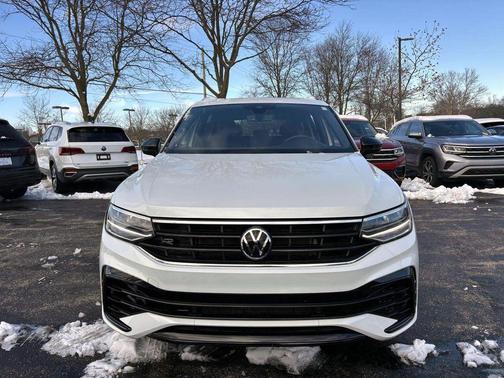 2023 Volkswagen Tiguan 2.0T SE R-Line Black 4MOTION