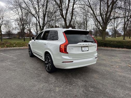 2023 Volvo XC90 B6 Plus 6-Seater