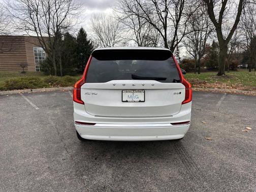 2023 Volvo XC90 B6 Plus 6-Seater