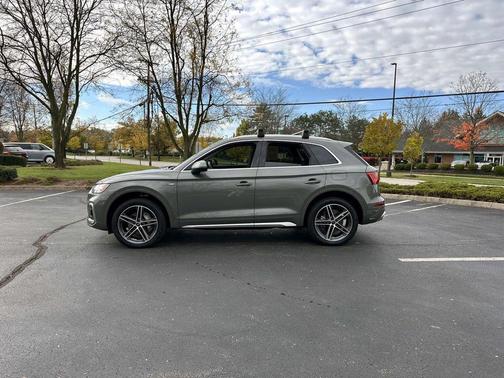 2024 Audi Q5 e 55 S line Premium Plus