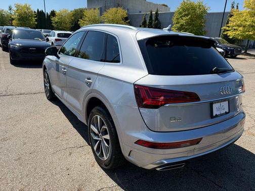 2025 Audi Q5 45 S line Premium Plus