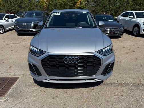 2025 Audi Q5 45 S line Premium Plus