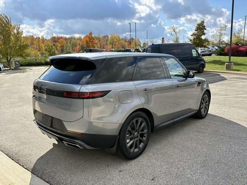 2024 Land Rover Range Rover Sport SE