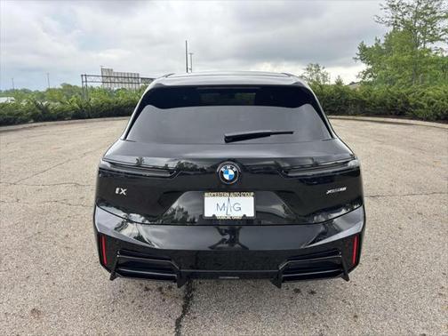 2026 BMW iX xDrive60