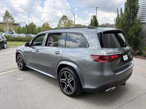 2024 Mercedes-Benz GLS 450 4MATIC