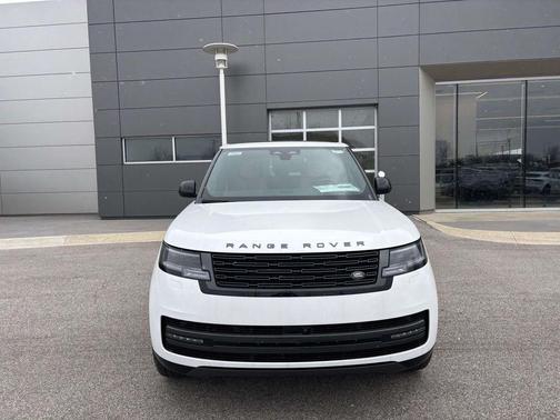 2025 Land Rover Range Rover P400 SE