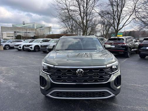 2026 Volkswagen Atlas Cross Sport 2.0T SE w/Technology 4MOTION