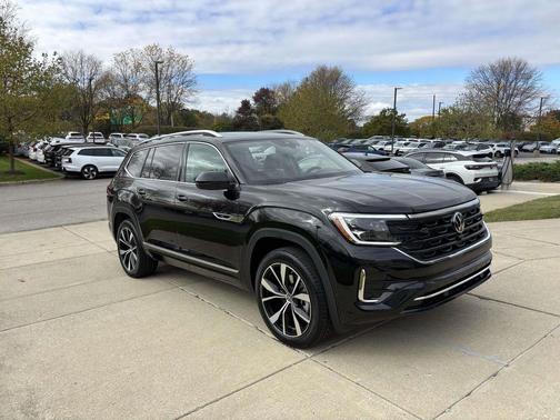 2026 Volkswagen Atlas 2.0T SEL Premium R-Line 4MOTION
