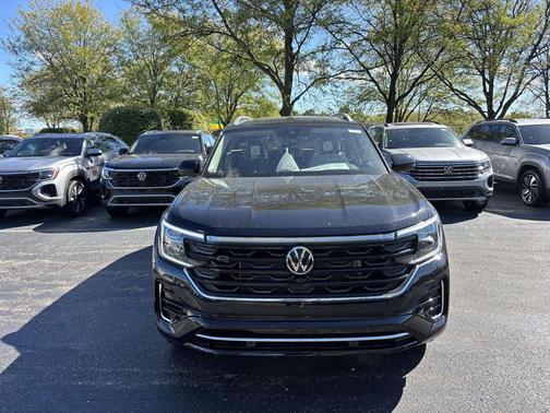 2026 Volkswagen Atlas 2.0T SEL Premium R-Line 4MOTION