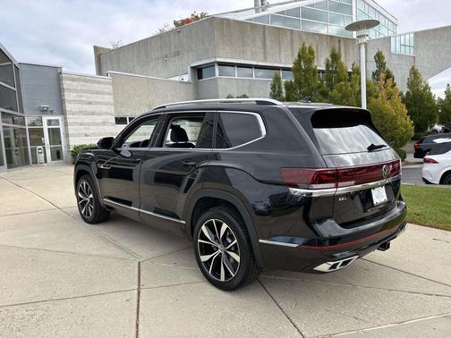 2026 Volkswagen Atlas 2.0T SEL Premium R-Line 4MOTION