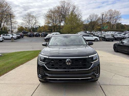 2026 Volkswagen Atlas 2.0T SEL Premium R-Line 4MOTION