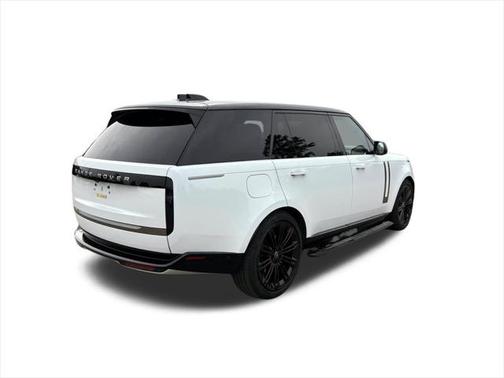 2025 Land Rover Range Rover P400 SE 7 Seat