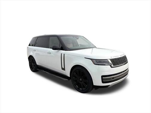 2025 Land Rover Range Rover P400 SE 7 Seat
