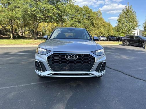 2022 Audi Q5 45 S line Premium Plus