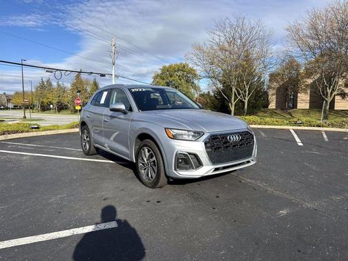 2022 Audi Q5 45 S line Premium Plus