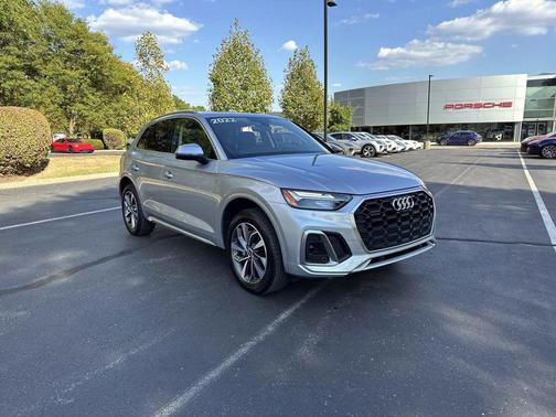 2022 Audi Q5 45 S line Premium Plus