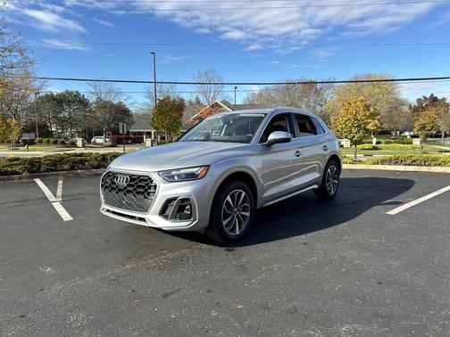 2022 Audi Q5 45 S line Premium Plus
