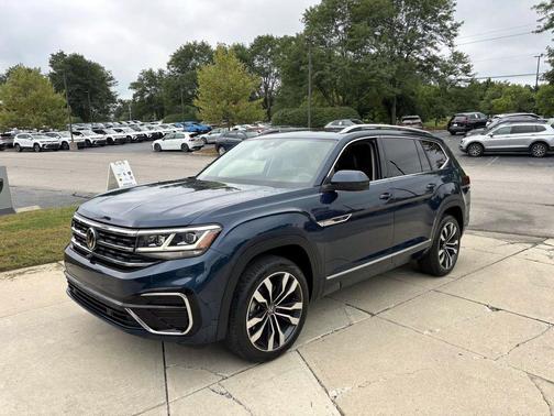 2022 Volkswagen Atlas 3.6L SEL Premium