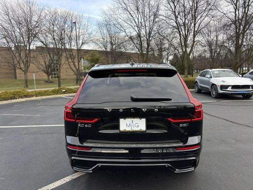 2026 Volvo XC60 B5 Plus