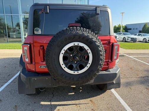 2023 Ford Bronco Outer Banks