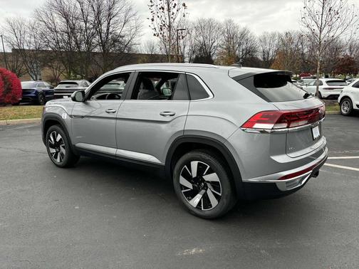 2025 Volkswagen Atlas Cross Sport 2.0T SEL