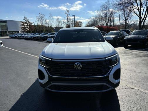 2024 Volkswagen Atlas Cross Sport 2.0T SEL