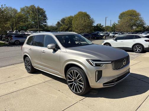 2026 Volvo XC90 B6 Plus 7-Seater