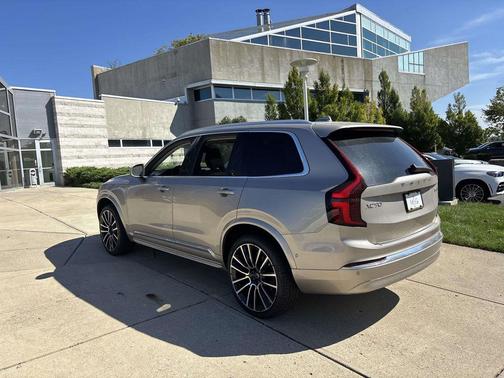 2026 Volvo XC90 B6 Plus 7-Seater
