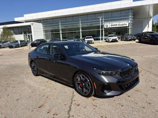 2025 BMW i5 M60