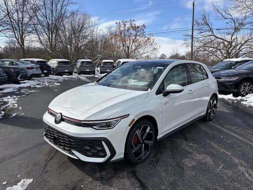 2026 Volkswagen Golf GTI 2.0T SE DSG