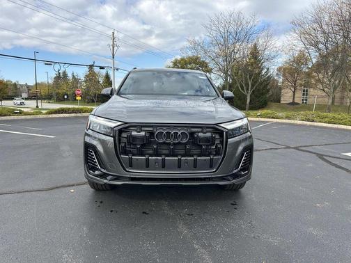 2026 Audi Q7 45 Premium