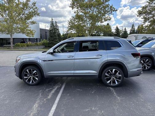 2026 Volkswagen Atlas 2.0T SEL Premium R-Line 4MOTION