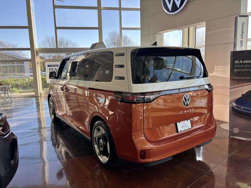 2025 Volkswagen ID. Buzz Pro S Plus with 4MOTION