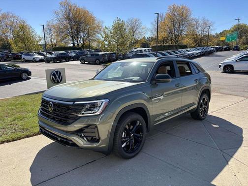 2026 Volkswagen Atlas Cross Sport 2.0T SEL