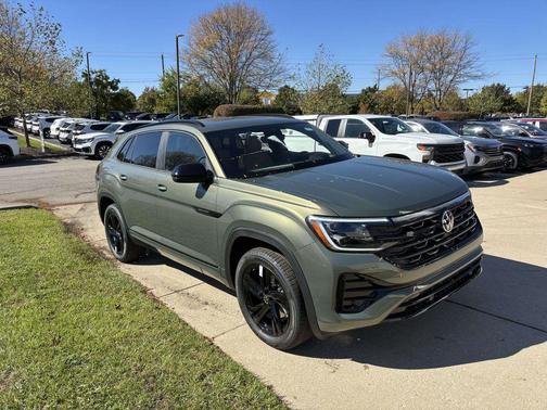 2026 Volkswagen Atlas Cross Sport 2.0T SEL